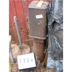 COLLECTIBLE GASOLINE PUMP ANTIQUE