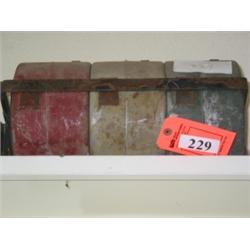 COLLECTIBLE WATER FUEL AND OIL CAN SET