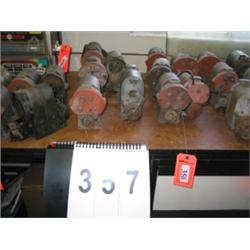 COLLECTIBLE AMERICAN BOSCH MAGNETOS, 4 & 6 CYL (5)