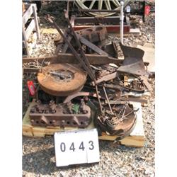 COLLECTIBLE CHEVROLET ENGINE AND TRANSMISSION