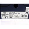 Image 3 : Clothing (1): pair ASICS 9.5 (new in box) Gel 150 TR White Navy Silver