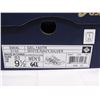 Image 3 : Clothing (1): pair ASICS 9.5 (new, no box)