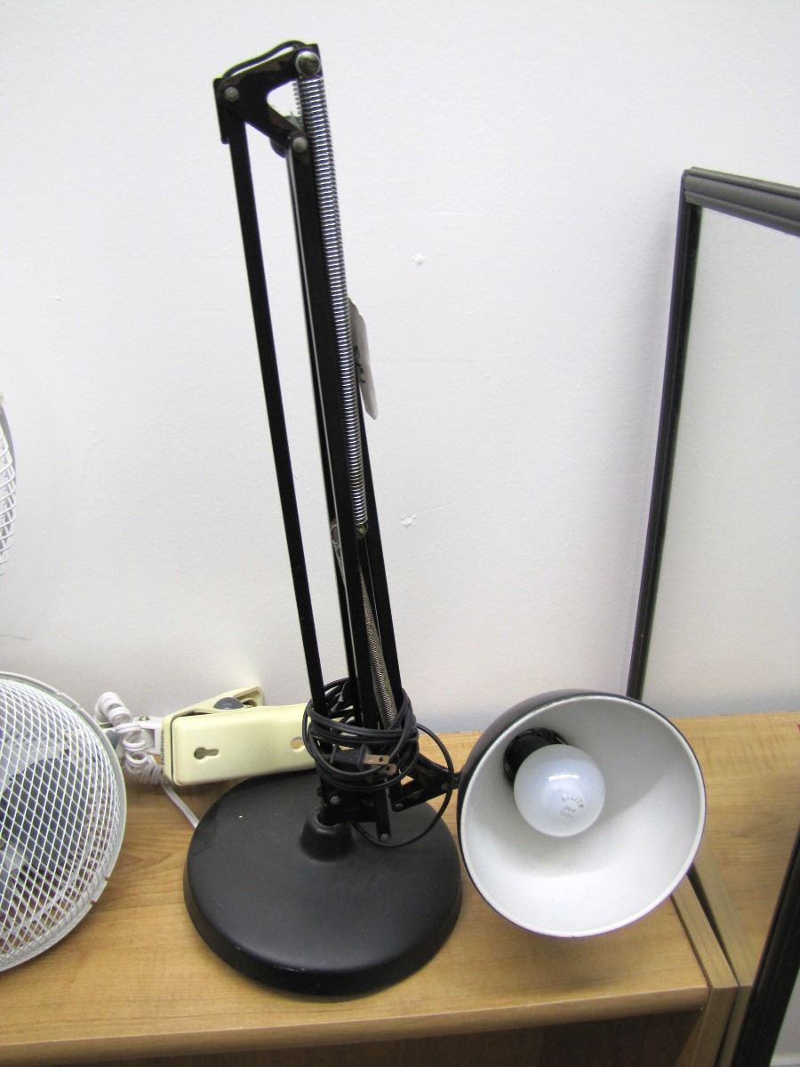 Furniture (2) small Holmes clipon fan, Duracraft oscillating fan