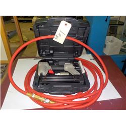 PORTER CABLE AIR/BRAD NAILER