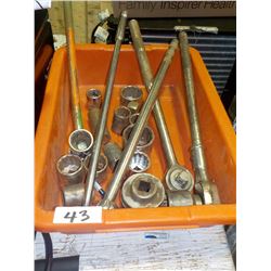 JL LARGE SOCKETS, RATCHET WRENCH
