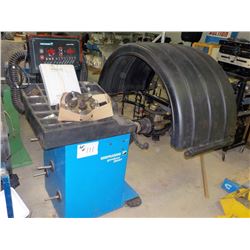 HOFMANN GEODYNA 2800P AUTO WHEEL BALANCER
