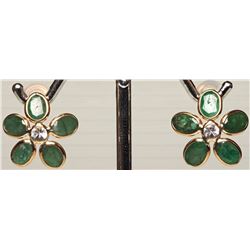 #13-14K GOLD EMERALD & WHITE TOPAZ FLOWER