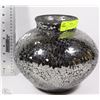 Image 1 : DECORATIVE SILVER CRACKED GLASS VASE