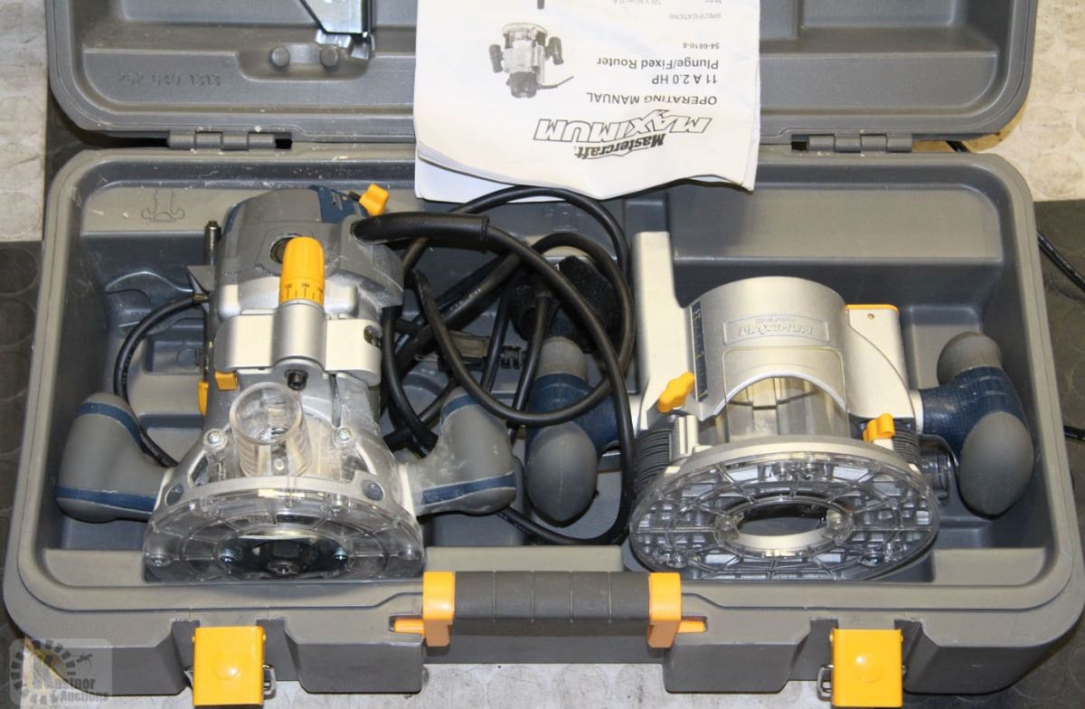 MASTERCRAFT MAXIMUM PLUNGE/FIXED ROUTER IN CASE