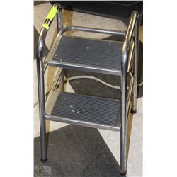 MULTI-PURPOSE METAL 2-STEP STOOL