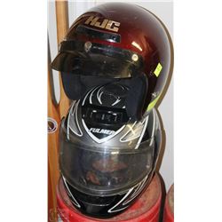 2 MOTORCYCLE HELMETS INCLUDING HJC WITH VISOR SIZE