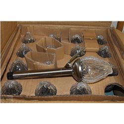 CASE OF 12 CRACKLE GLASS SOLAR GARDEN LIGHTS