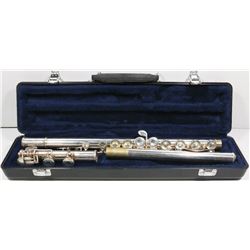 SELMAR FLUTE IN BLUE VELVET CASE