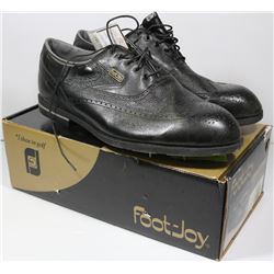 PAIR OF NEW GOLF SHOES - SIZE 13