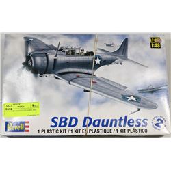 REVELL SBD DAUNTLESS AIRPLANE MODEL KIT