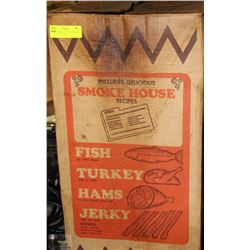 LITTLE CHIEF ELECTRIC SMOKER WITH TRAYS WITH