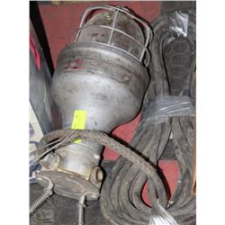 EXPLOSION PROOF INDUSTRIAL LIGHT