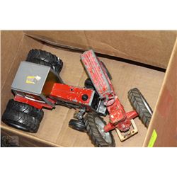 2 VINTAGE DIE CAST TRACTORS INCLUDING ERTL