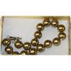 Image 1 : #9-GOLD  SEASHELL PEARL BRACELET