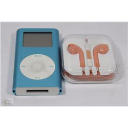 NEW 4GB iPOD W/ EARPHONES