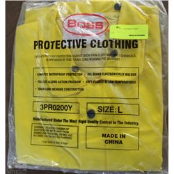 NEW BOSS RAIN JACKET SIZE LARGE