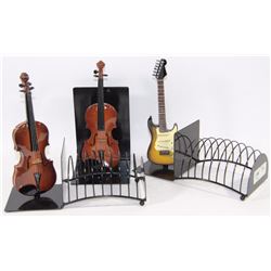 SET OF 2 CD RACKS VIOLINS INCLUDING A BOOKEND