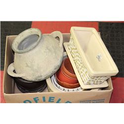 LOT OF CERAMIC PLANTING POTS VARIOUS SIZES/STYLES