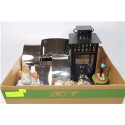 BOX W/HOUSEHOLD ITEMS - INCL. WALL DÉCOR,