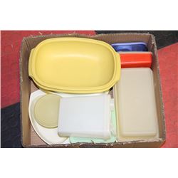 BOX OF TUPPERWARE INCLUDING VEGETABLE STEAMER