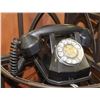 Image 1 : VINTAGE BAKELITE ROTARY PHONE