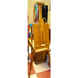 WOOD PAINTERS EASEL W/ART STORAGE BOX