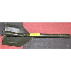 GREEN METAL FOLDING SHOVEL W/PICK