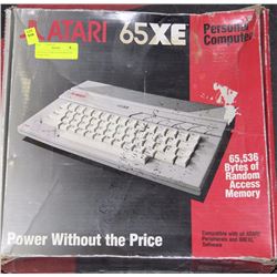 VINTAGE ATARI 65 XE PERSONAL COMPUTER