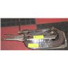 Image 1 : BUNDLE OF 3 ASSORTED C CLAMPS ,AND CHAIN VISE