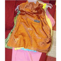 NEW BUNDLE OF 5 ASSORTED SLEEVELESS SUMMER TOPS