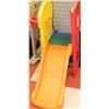 Image 1 : STEP 2 KIDS SLIDE WITH BASKETBALL HOOP ON SIDE