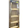 Image 1 : 6 FOOT ALUMINIUM STEP LADDER