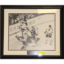 1970 FAMOUS GOAL PICTURE AUTOGRAPHED BY BOBBY ORR