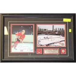 AUTOGRAPHED BOBBY HULL WINTER CLASSIC PICTURE