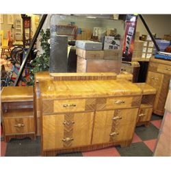 VINTAGE 4 PCS BEDROOM SET; DRESSER, NIGHTSTANDS,