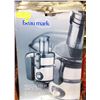 Image 1 : BEAUMARK JUICER WHOLE FRUIT JUICE EXTRACTOR