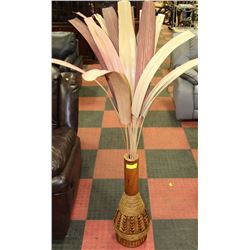 WICKER POT W/AUTHENTIC BANANA LEAF FOLIAGE