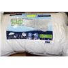 Image 1 : NEW OBUS FORME TRI-LOFT PILLOW QUEEN SIZE