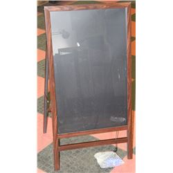 LED FLUORESCENT A-FRAME BOARD WITH MARKERS