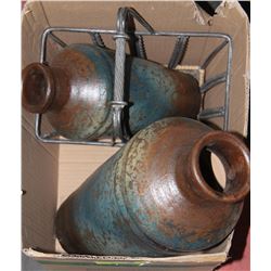 2 DECORATIVE VASES WITH BASKET