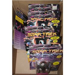 SEVEN STAR TREK FIGURES INCLUDING ADMIRAL JAMES