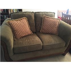 Designer Couch & Wall Art - Live Bidding Only