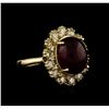 Image 1 : 14KT Yellow Gold 7.61ct Ruby and Diamond Ring