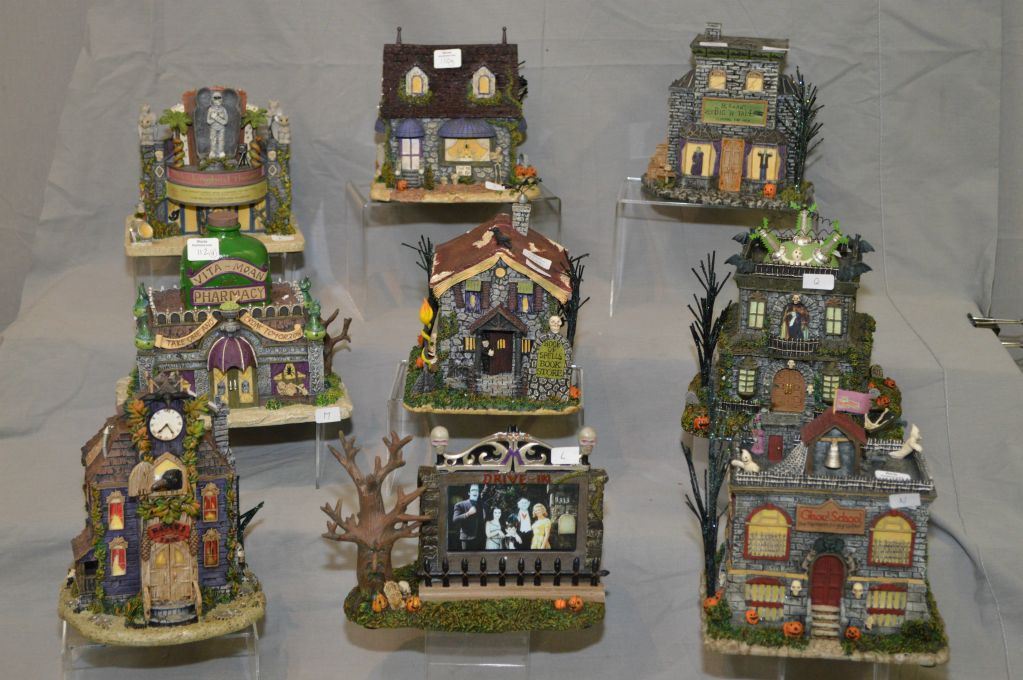 Selection of 9 Hawthorne Village Munsters light up buildings including