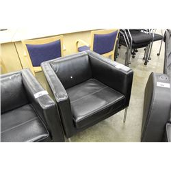 BLACK LEATHER RECEPTION CHAIR